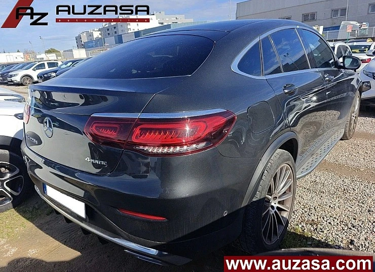 Mercedes GLC COUPE 220d 194 cv 4MATIC 4x4 AUTO -Pack AMG + Estriberas Mercedes GLC COUPE 220d 194 cv 4MATIC 4x4 AUTO -Pack AMG + Estriberas