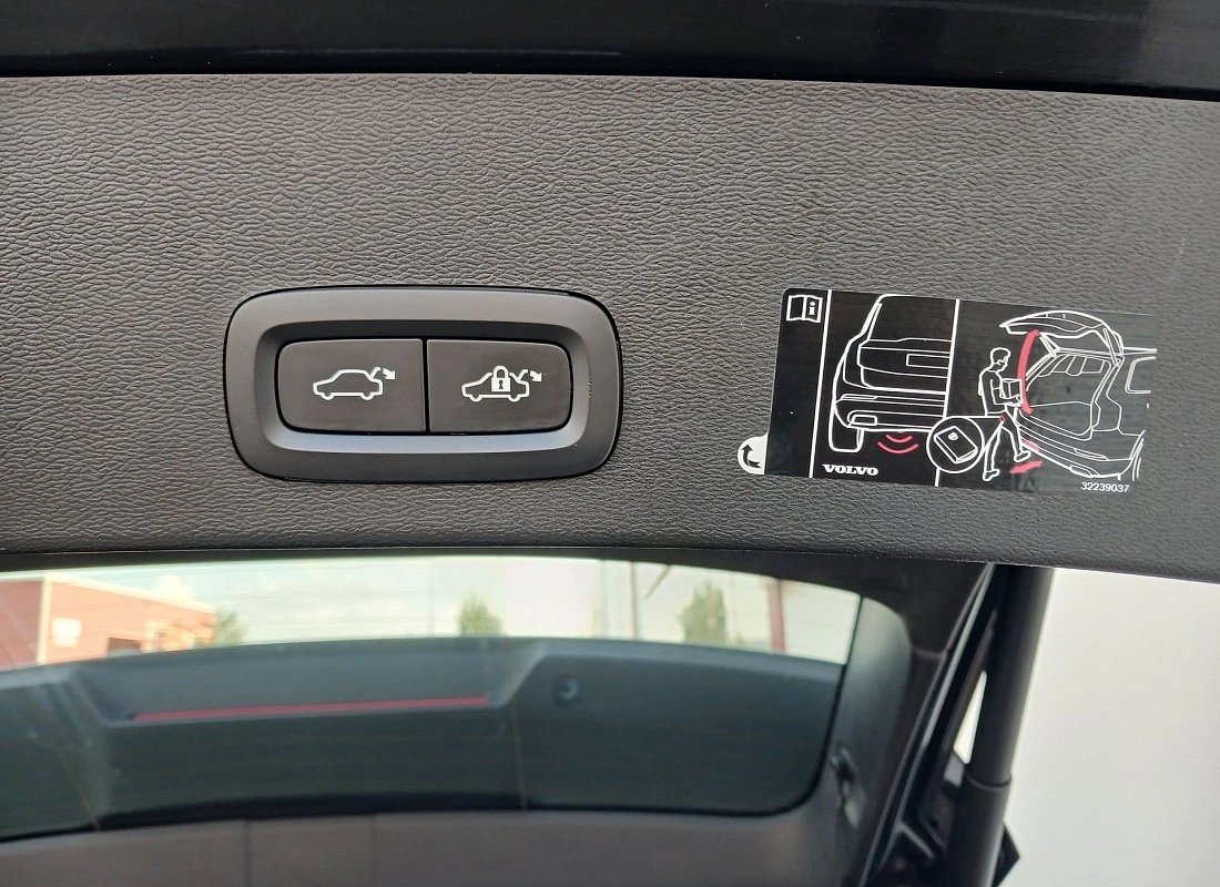 VOLVO XC40 D3 150 cv AWD 4x4 AUTO -INSCRIPTION VOLVO XC40 D3 150 cv AWD 4x4 AUTO -INSCRIPTION