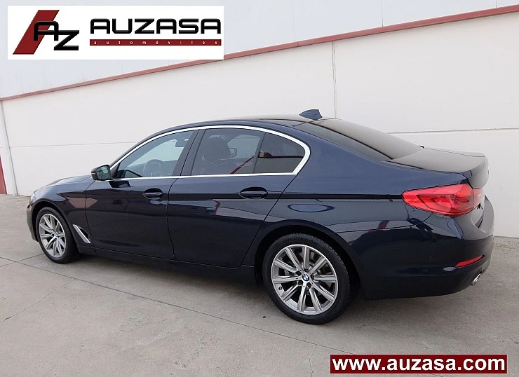 BMW 520D 190 cv AUTO - LUXURY + TECHO