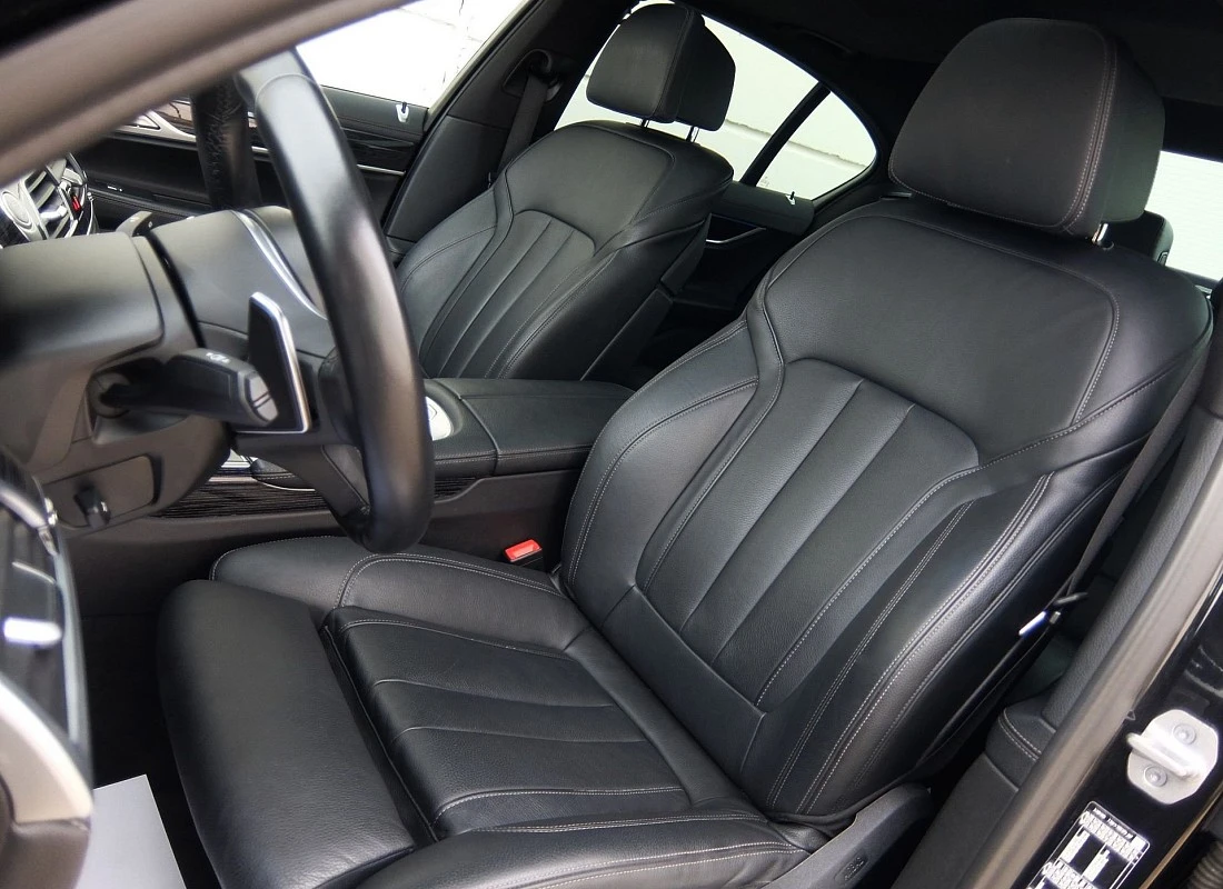 BMW 730d 286 cv X-DRIVE 4x4 AUTO - PACK M + Techo ( Diesel-Hibrido ECO) BMW 730d 286 cv X-DRIVE 4x4 AUTO - PACK M + Techo ( Diesel-Hibrido ECO)