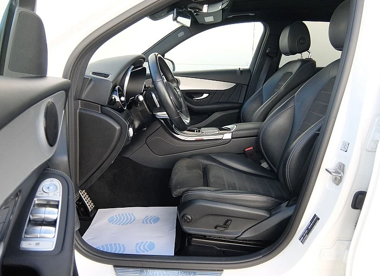 MERCEDES GLC Coupe 300d 245 cv 4MATIC AUTO -Pack AMG + TECHO