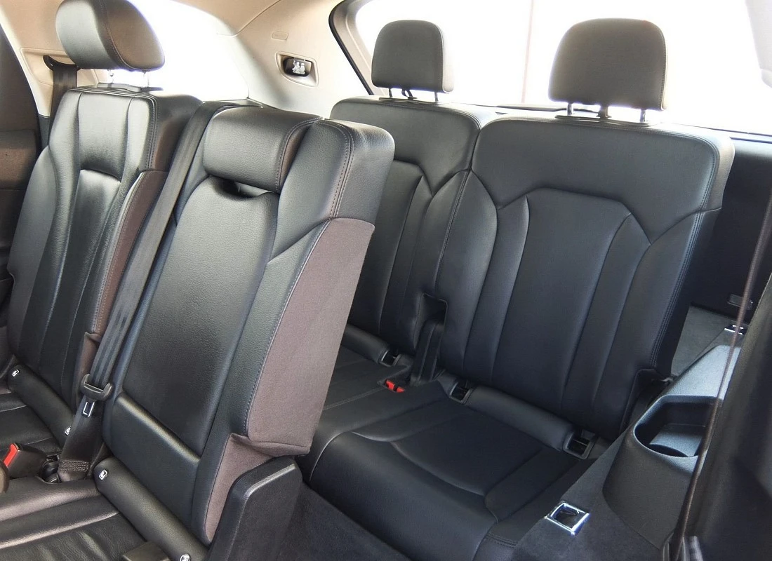 AUDI Q7 45TDI (3.0TDI V6 ) 231 cv QUATTRO TIPTRONIC Design Edition -7 PLAZAS + Techo