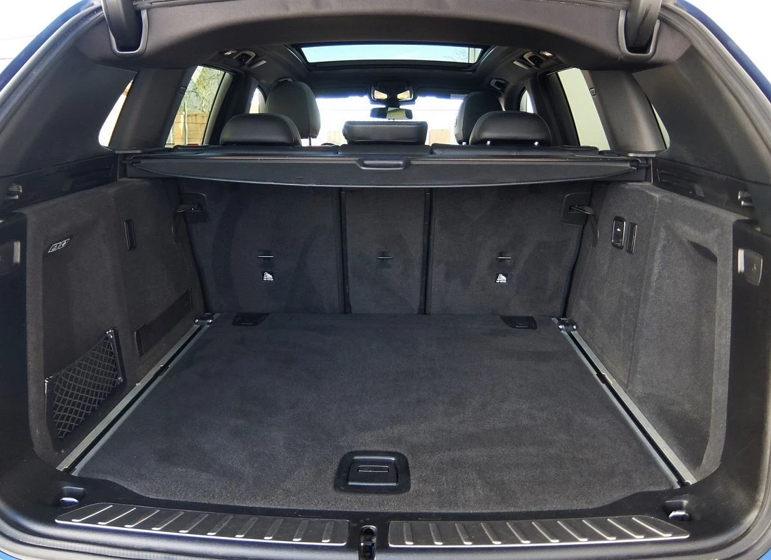 BMW X3 2.0d sdrive 150 cv AUTO -PACK M + TECHO BMW X3 2.0d sdrive 150 cv AUTO -PACK M + TECHO