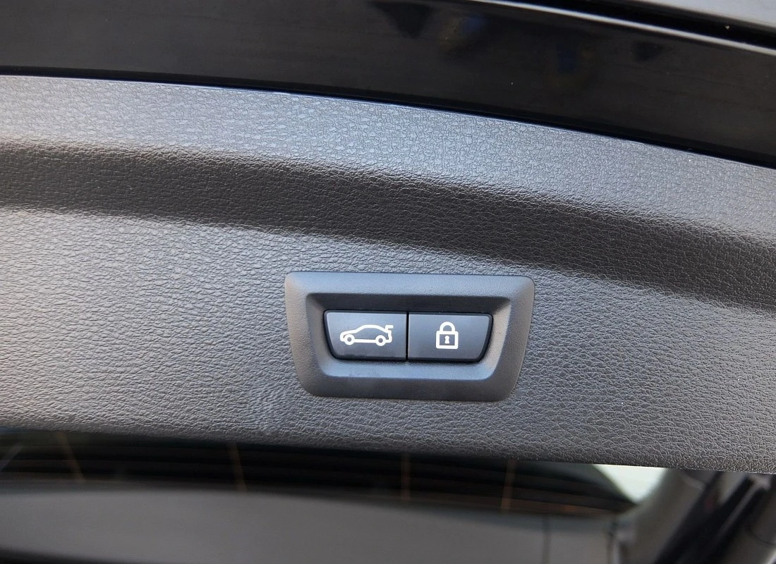 BMW X2 18i 140 cv sdrive AUTO -Pack SPORT Edition + TECHO -2022