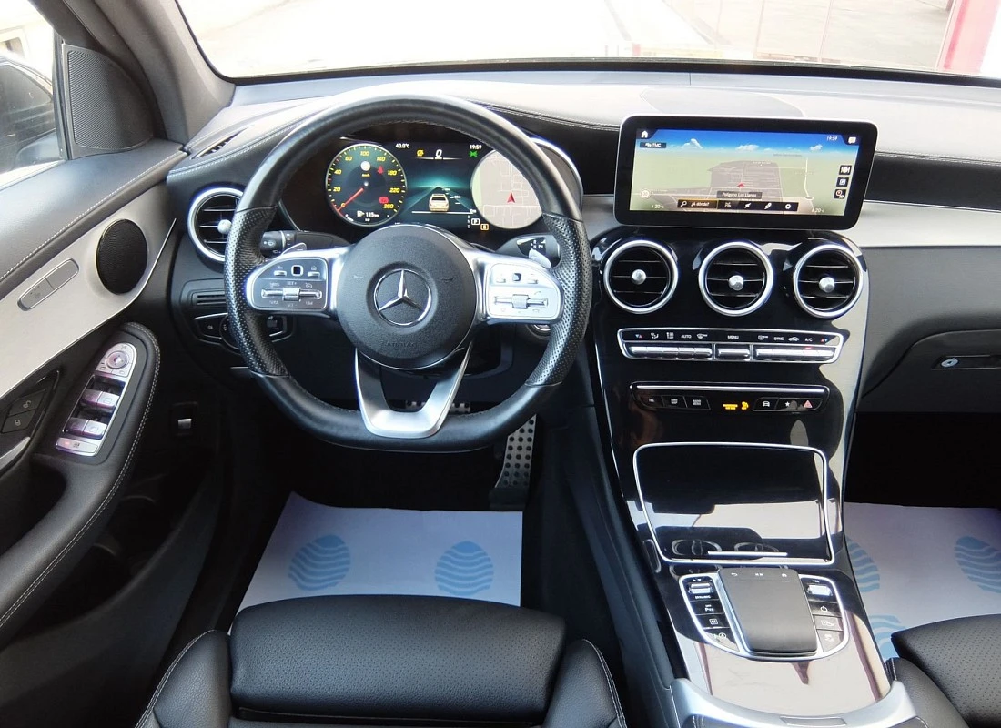 Mercedes GLC COUPE 220d 194 cv 4MATIC 4x4 AUTO -Pack AMG Mercedes GLC COUPE 220d 194 cv 4MATIC 4x4 AUTO -Pack AMG