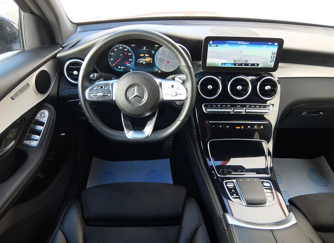 MERCEDES GLC Coupe 300d 245 cv 4MATIC AUTO -Pack AMG + TECHO