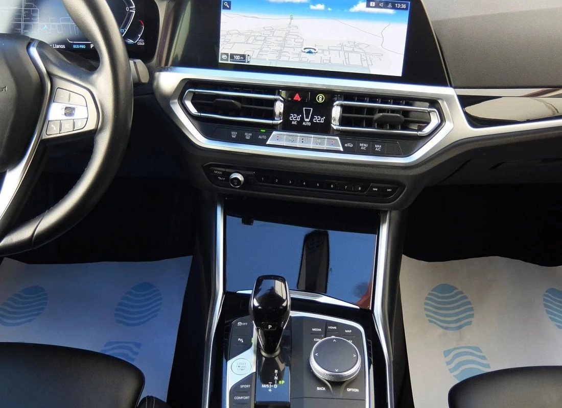 BMW 318d 2.0d 150 cv AUTO 4p- ECO Pack SPORT Line + BLACK Design