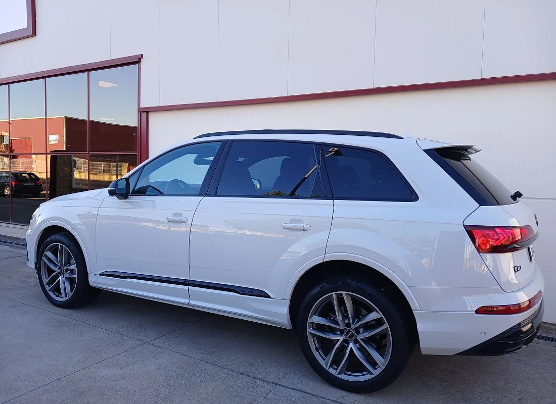 AUDI Q7 45TDI V6 232 cv QUATTRO TIPTRONIC -BLACK LINE Plus 7 plazas + TECHO + SUSP.NEUMÁTICA 2022 AUDI Q7 45TDI V6 232 cv QUATTRO TIPTRONIC -BLACK LINE Plus 7 plazas + TECHO + SUSP.NEUMÁTICA 2022