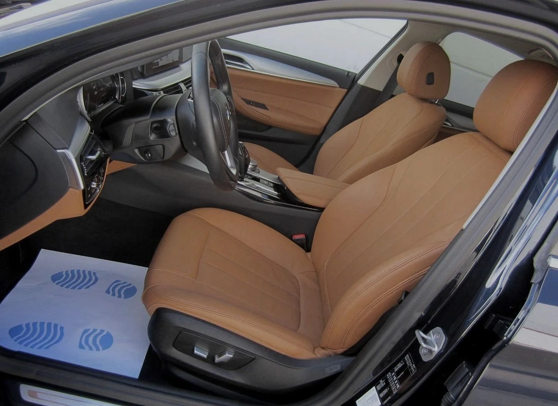 BMW 520D 190 cv AUTO - LUXURY + TECHO