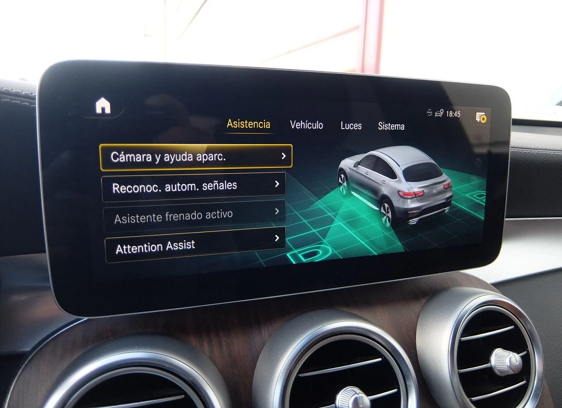 Mercedes GLC COUPE 220d 194 cv 4MATIC 4x4 AUTO -Pack AMG + Estriberas Mercedes GLC COUPE 220d 194 cv 4MATIC 4x4 AUTO -Pack AMG + Estriberas