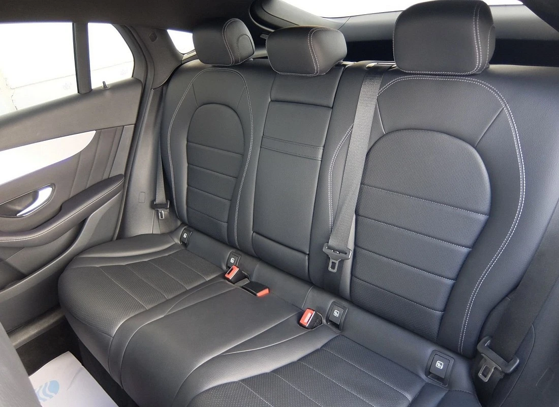 Mercedes GLC COUPE 220d 194 cv 4MATIC 4x4 AUTO -Pack AMG + Estriberas