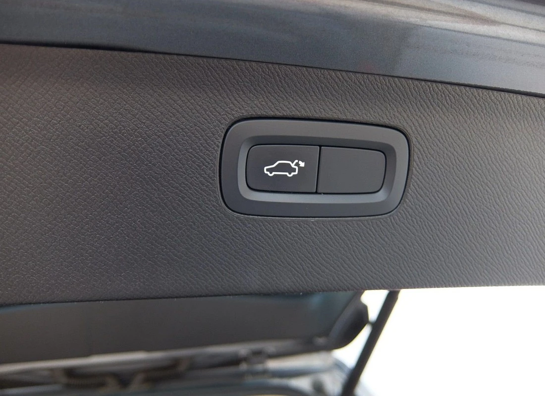 VOLVO XC90 B5 D 235 AWD 4x4 AUTO 7 plazas BUSINESS PLUS -HIBRIDO Diesel