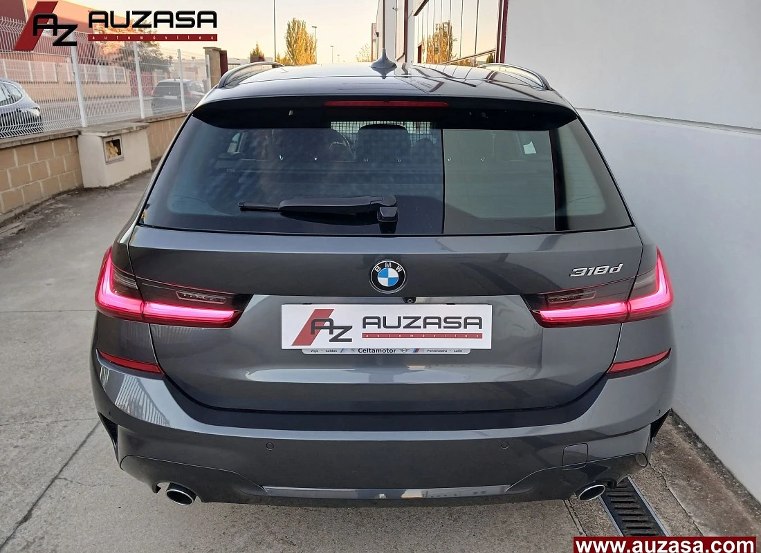 BMW 318d TOURING 150 cv AUTO Pack M 2022 - ECO BMW 318d TOURING 150 cv AUTO Pack M 2022 - ECO