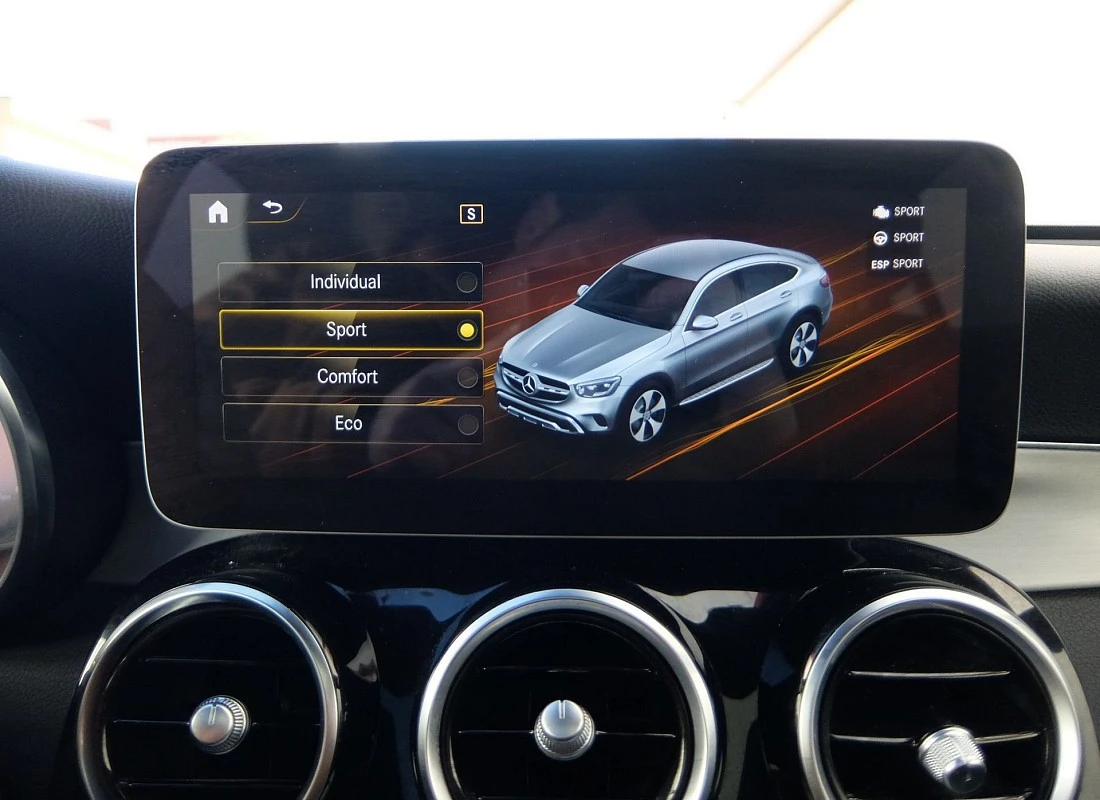 MERCEDES GLC Coupe 300d 245 cv 4MATIC AUTO -Pack AMG + TECHO