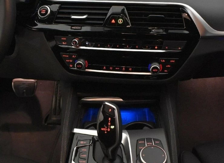 BMW 530e 292 cv AUTO -Pack M- nuevo modelo - Etiqueta 0
