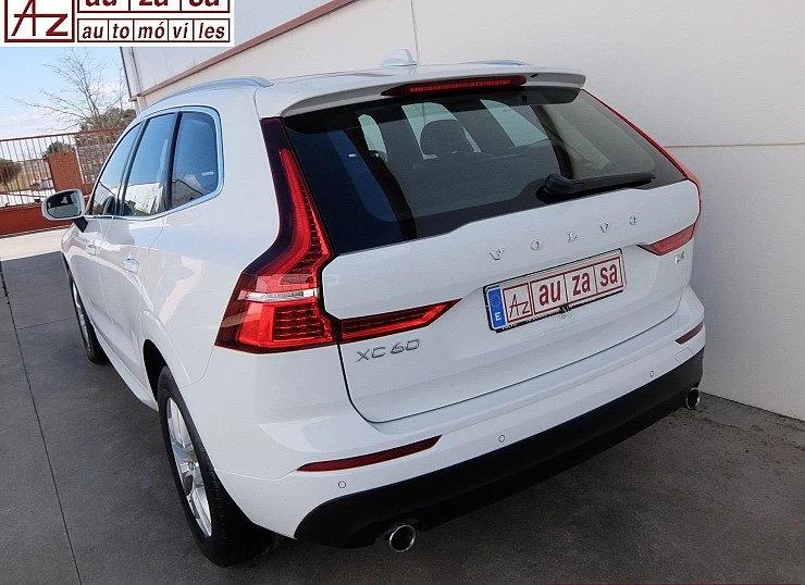 VOLVO XC60 B4 D 197 cv AWD AUTO Momentum PRO - Diesel-Híbrido ECO