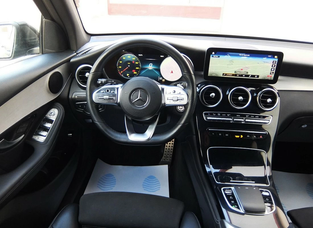 MERCEDES GLC 200d 163 cv 4MATIC 4x4 AUTO -Pack AMG +Pack Black Night