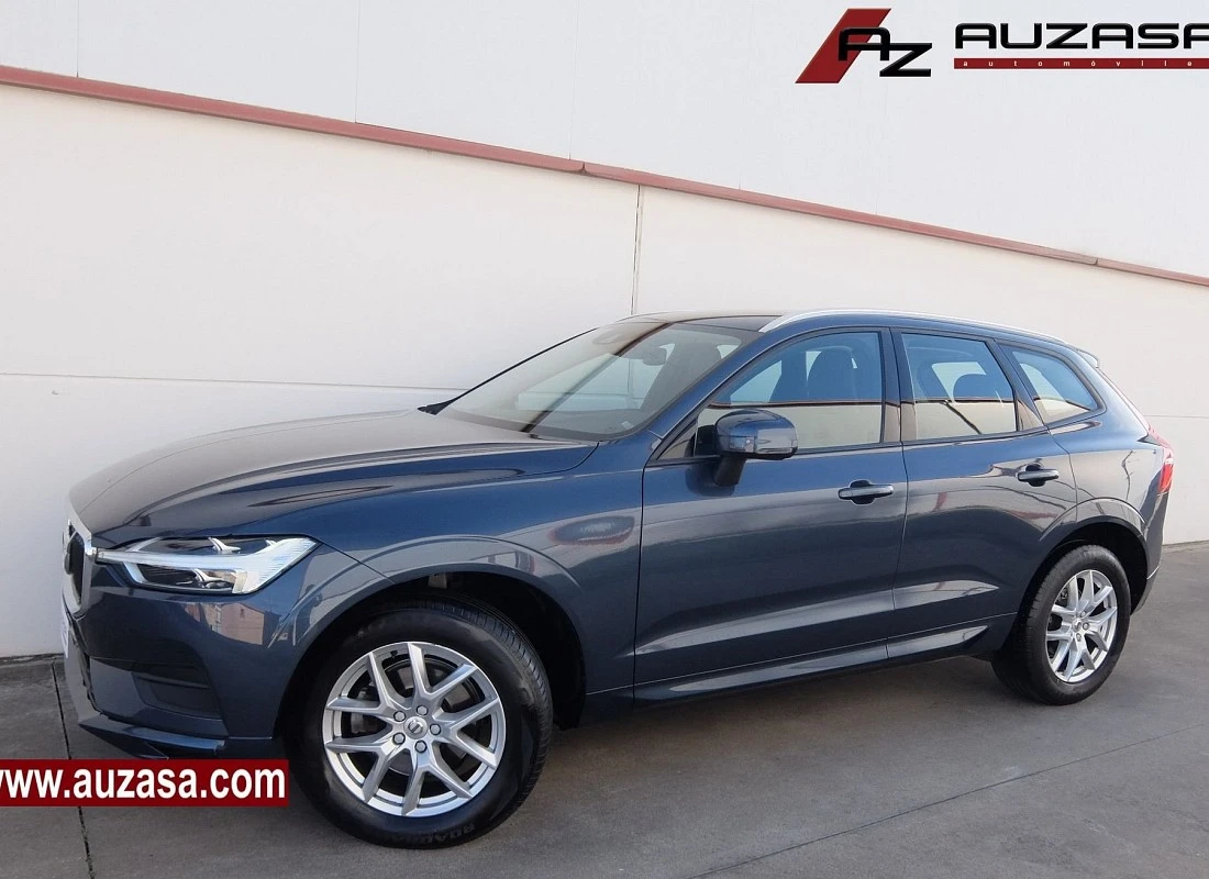 VOLVO XC60 D4 190 cv AUTO -MOMENTUM-