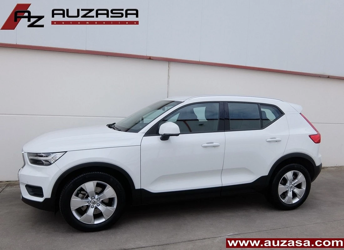 VOLVO XC40 T4 2.0 190 cv GEARTRONIC- AUTO -MOMENTUM-