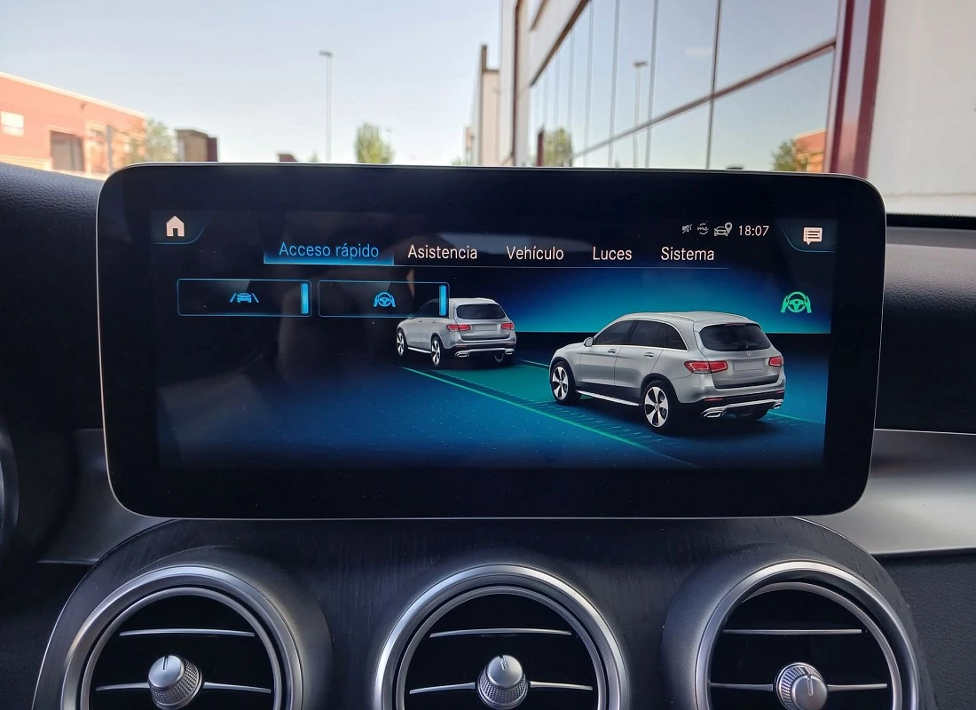 MERCEDES GLC 220d 197 cv 4MATIC AUTO Pack AMG + TECHO + FULL EQUIPE MERCEDES GLC 220d 197 cv 4MATIC AUTO Pack AMG + TECHO + FULL EQUIPE