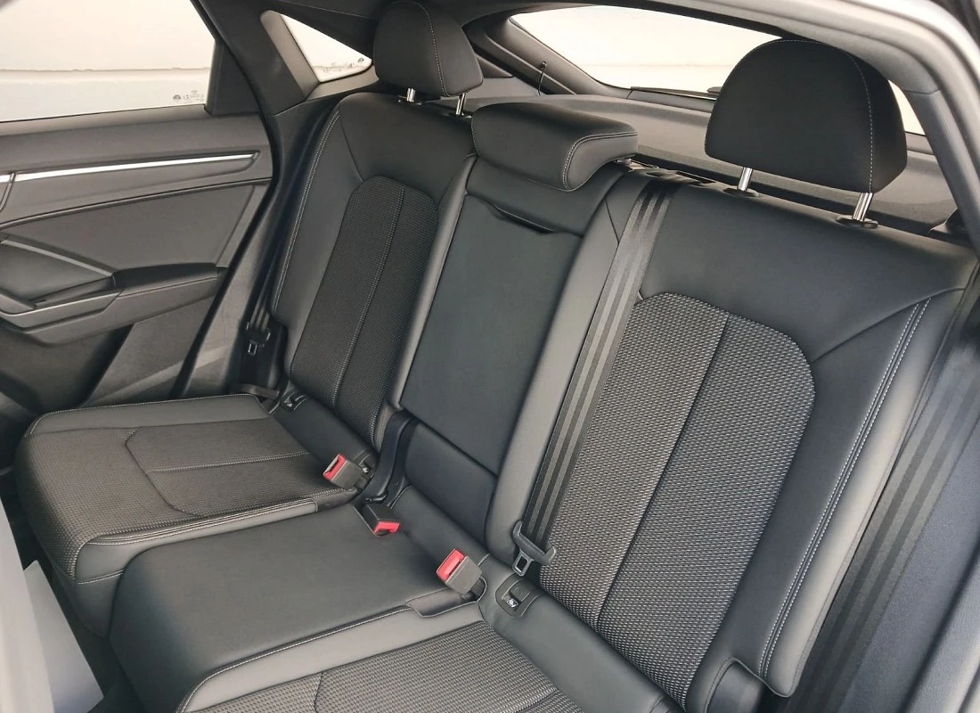 AUDI Q3 SPORTBACK 35TDI 150 cv S-TRONIC - S-Line Edition AUDI Q3 SPORTBACK 35TDI 150 cv S-TRONIC - S-Line Edition