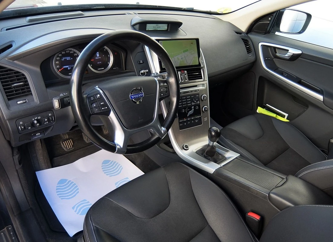 VOLVO XC60 D5 205CV AWD