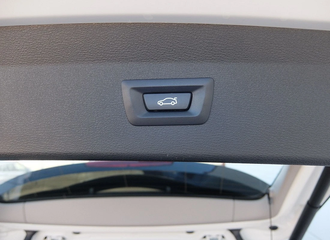 BMW X1 18i 140 cv sdrive AUTO -X-LINE - Seminuevo-