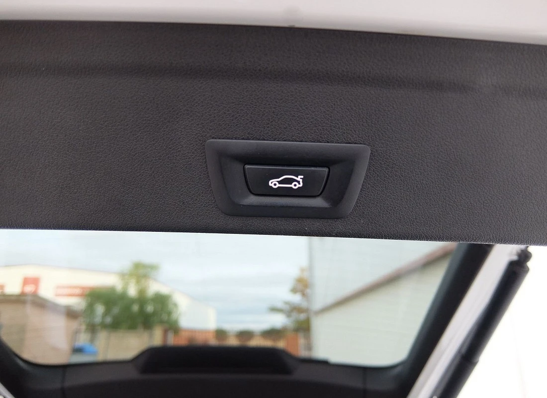 BMW X6 3.0d 286 cv X-DRIVE 4x4 AUTO -PACK M + Techo BMW X6 3.0d 286 cv X-DRIVE 4x4 AUTO -PACK M + Techo