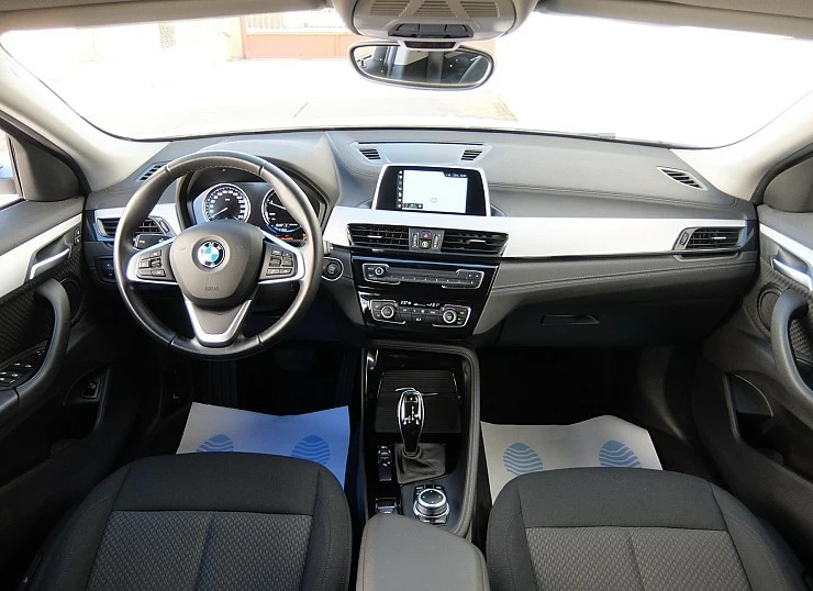 BMW X2 18d 150 cv sdrive AUTO + Pack ADVANTAGE BLANCO