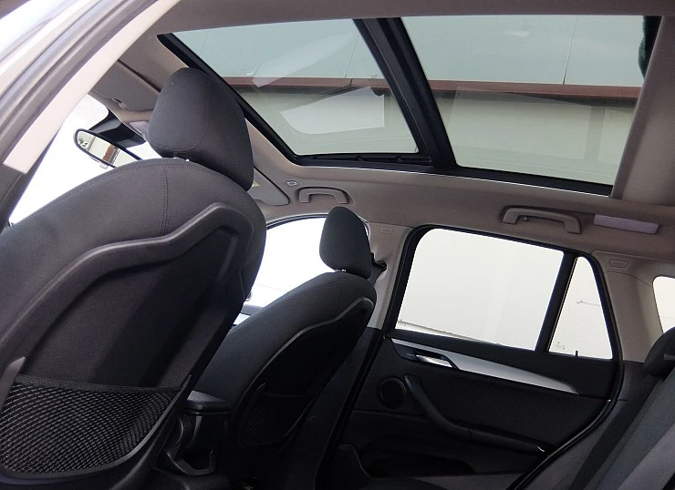 BMW X1 18I 140 cv sdrive AUTO pack ADVANTAGE + Techo 2021