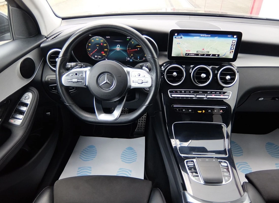 MERCEDES GLC 300d 245 cv 4MATIC AUTO -PACK AMG