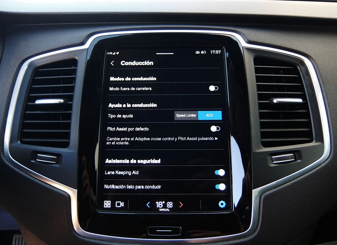 VOLVO XC90 B5 D 235 cv AWD AUTO 7 plazas- BRIGHT