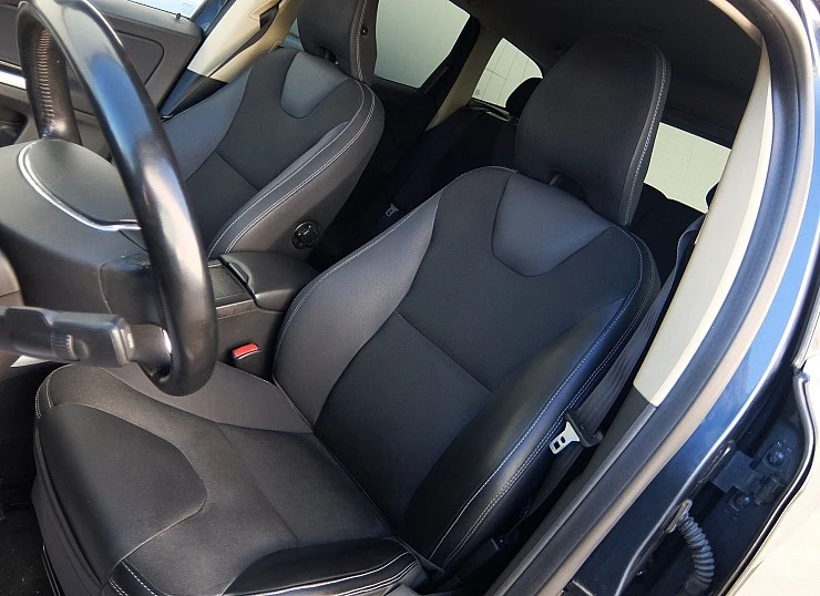 VOLVO XC60 D5 205CV AWD