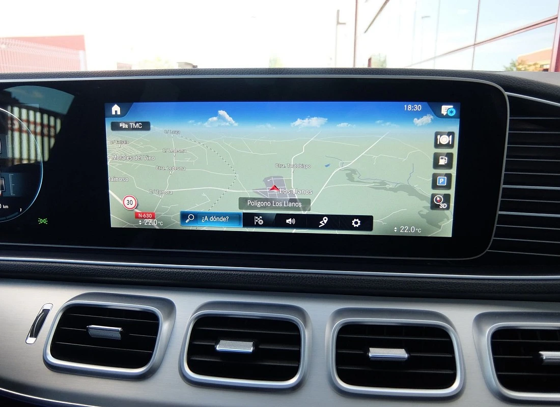 MERCEDES GLE 350de 320 cv 4MATIC AUTO -PACK AMG + Full Equipe -TECHO + SUSP.NEUMÁTICA +PREMIUM PLUS MERCEDES GLE 350de 320 cv 4MATIC AUTO -PACK AMG + Full Equipe -TECHO + SUSP.NEUMÁTICA +PREMIUM PLUS