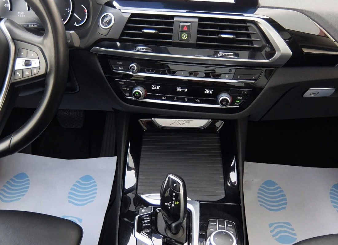 BMW X3 2.0d 190 cv X-Drive 4x4 AUTO - Pack X-LINE + TECHO - ECO BMW X3 2.0d 190 cv X-Drive 4x4 AUTO - Pack X-LINE + TECHO - ECO