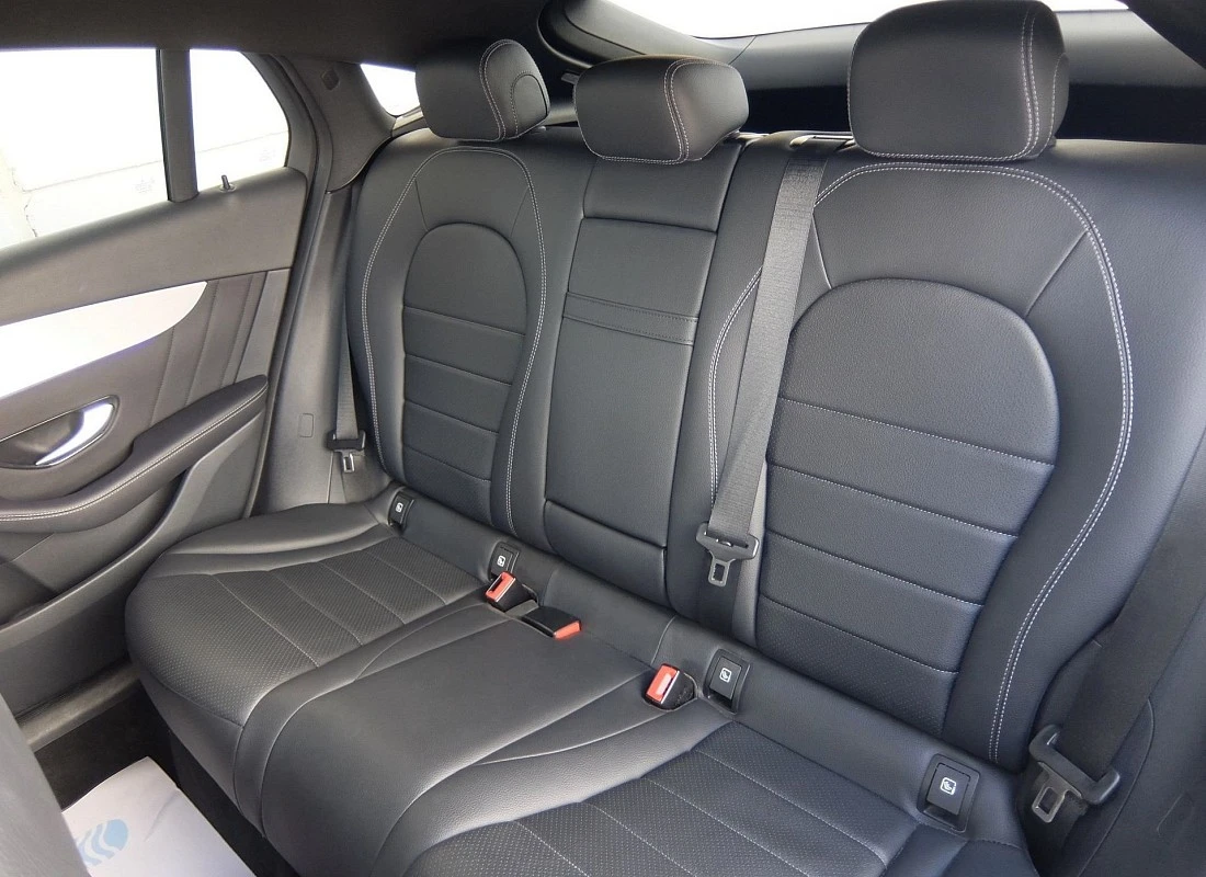 MERCEDES GLC COUPE 220d 194 cv 4MATIC AUTO -PACK AMG + PACK NIGHT