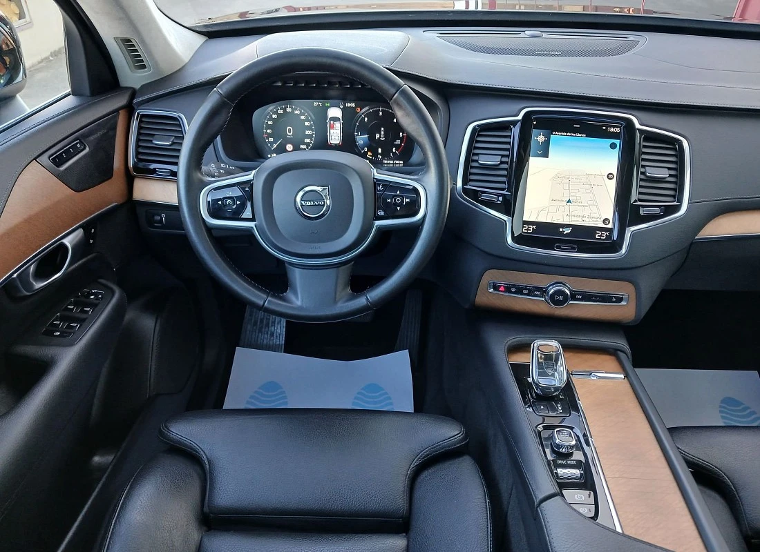 VOLVO XC90 B5 D 235 AWD 4x4 AUTO 7 plazas -INSCRIPTION + TECHO - HIBRIDO Diesel ECO VOLVO XC90 B5 D 235 AWD 4x4 AUTO 7 plazas -INSCRIPTION + TECHO - HIBRIDO Diesel ECO