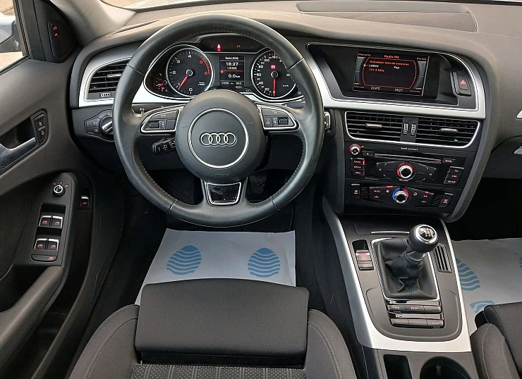 AUDI A4 2.0TDI 150 CV 4p- S-LINE EDITION + Pack ASISTENTES CONDUCCIÓN AUDI A4 2.0TDI 150 CV 4p- S-LINE EDITION + Pack ASISTENTES CONDUCCIÓN