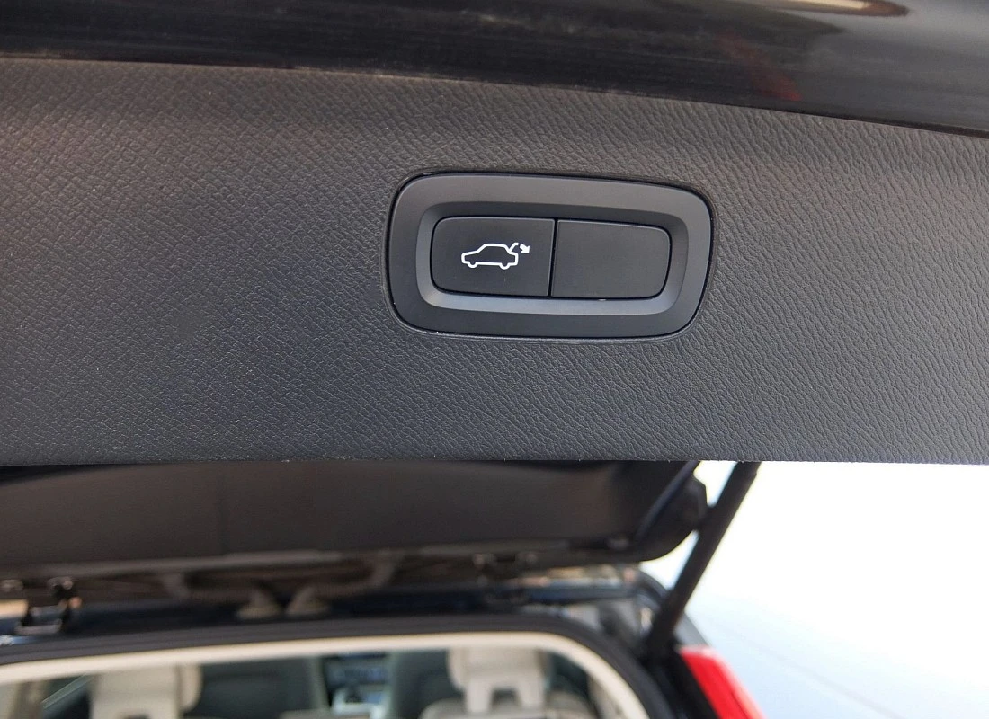 VOLVO XC90 B5 D 235 AWD 4x4 AUTO 7 plazas BUSINESS PLUS -HIBRIDO Diesel