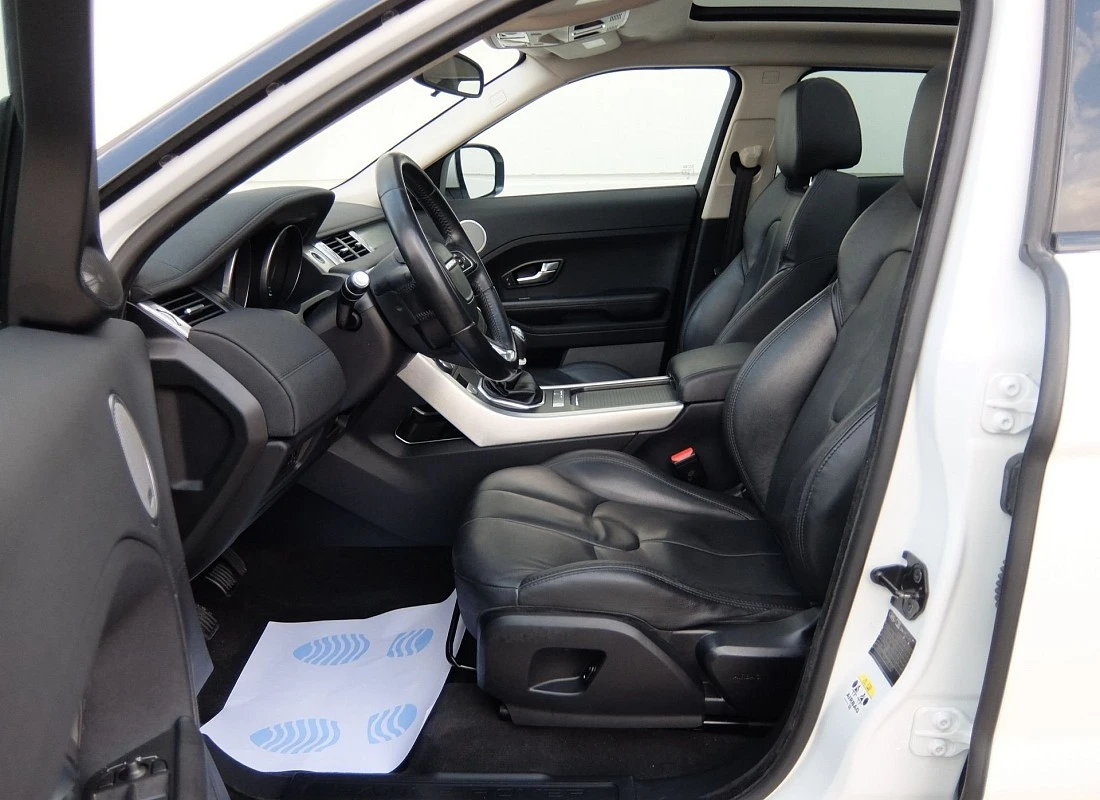 LAND ROVER - RANGE ROVER EVOQUE 2.2L ED4 150 cv 4x2 PRESTIGE + TECHO