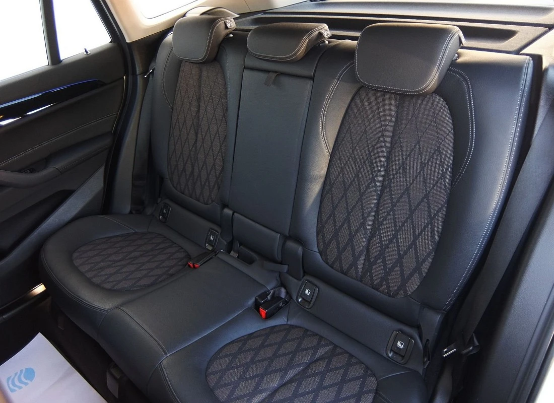 BMW X1 18i 140 cv sdrive AUTO -X-LINE - Seminuevo-