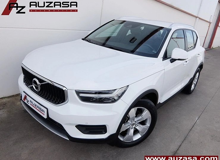 VOLVO XC40 T4 2.0 190 cv GEARTRONIC- AUTO -MOMENTUM-