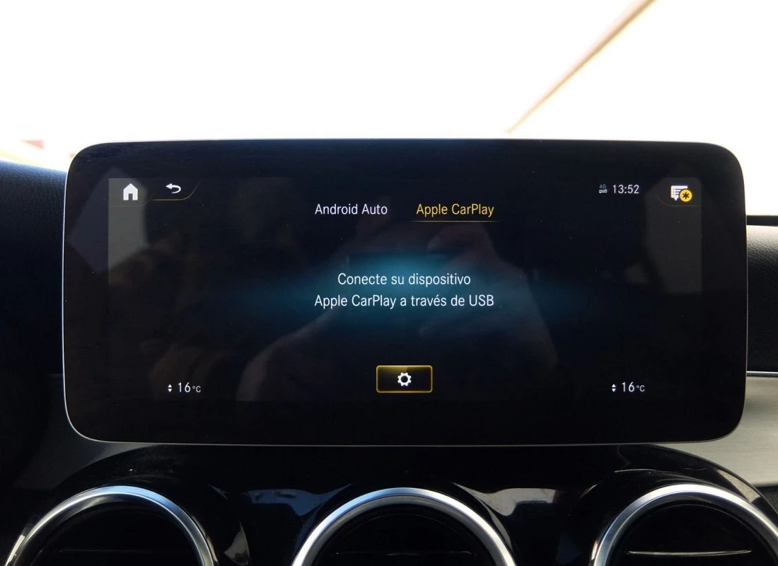 Mercedes GLC COUPE 220d 194 cv 4MATIC 4x4 AUTO -Pack AMG + Estriberas Mercedes GLC COUPE 220d 194 cv 4MATIC 4x4 AUTO -Pack AMG + Estriberas