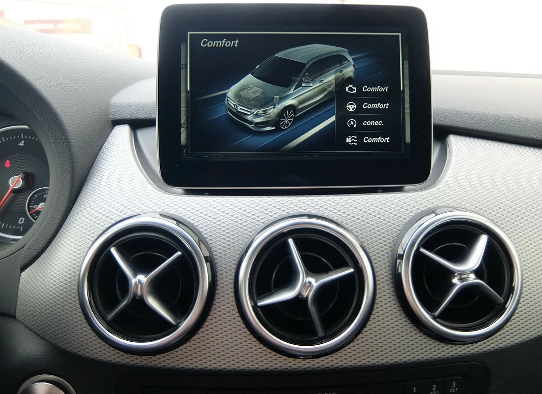 MERCEDES CLASE B 200d 136cv AUTO PACK BLACK NIGHT