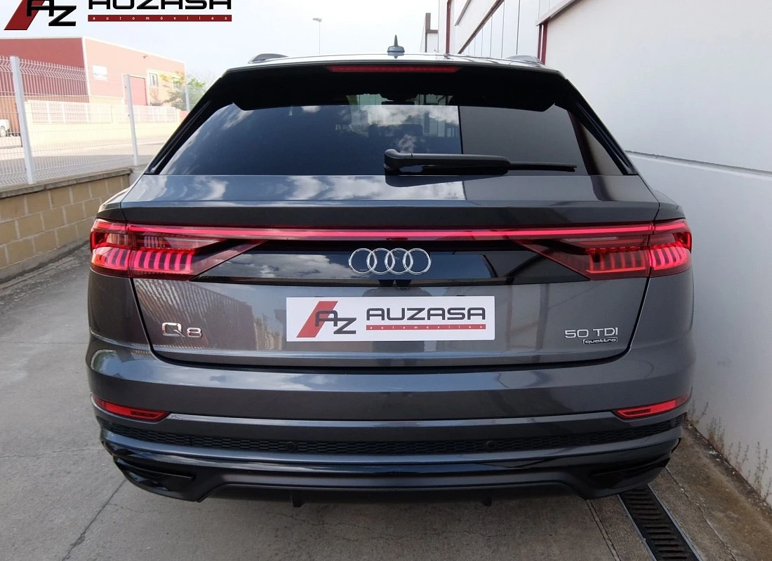 AUDI Q8 50TDI V6 286 cv Quattro Tiptronic -BLACK LINE Edition + Techo + Susp.Neumática