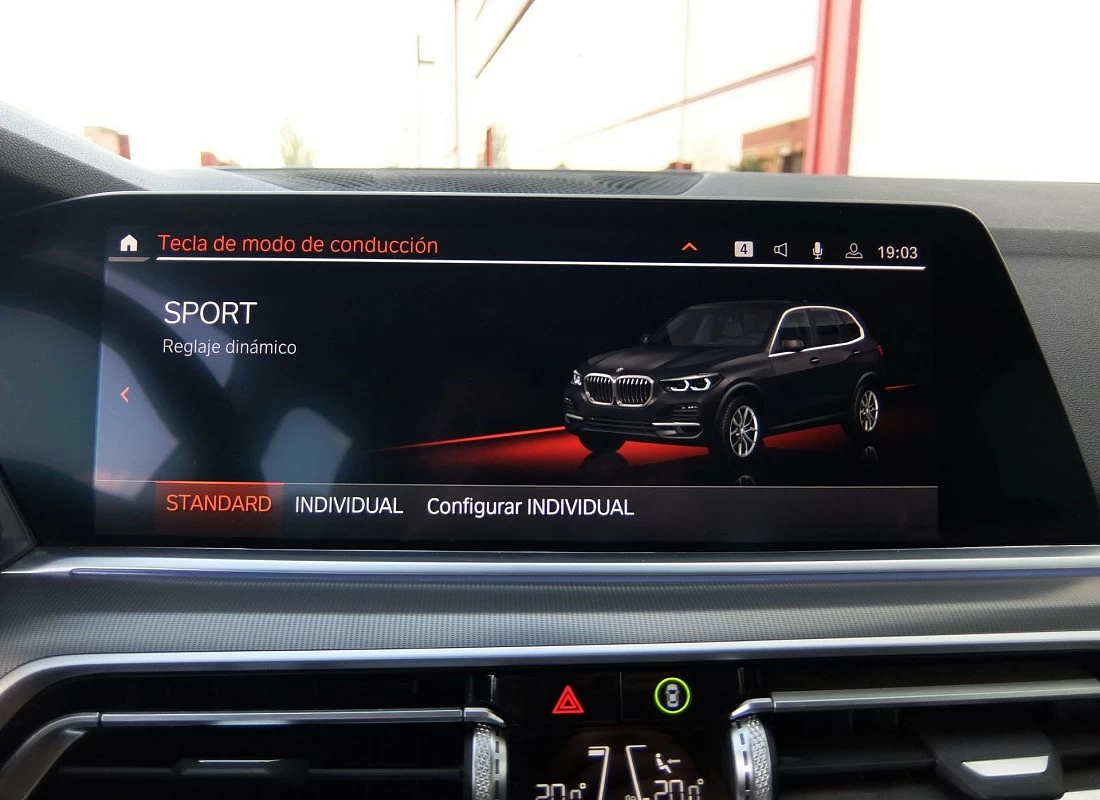 BMW X5 3.0D 265 cv X-DRIVE 4x4 AUTO + PANTALLAS TV/DVD traseras