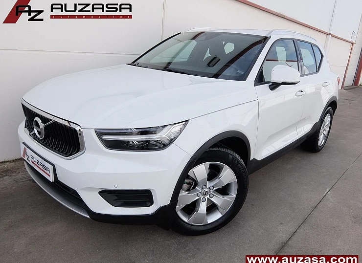 VOLVO XC40 T4 2.0 190 cv GEARTRONIC- AUTO -MOMENTUM-