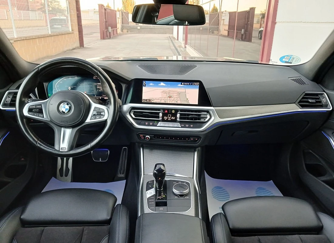 BMW 318d TOURING 150 cv AUTO Pack M 2022 - ECO BMW 318d TOURING 150 cv AUTO Pack M 2022 - ECO
