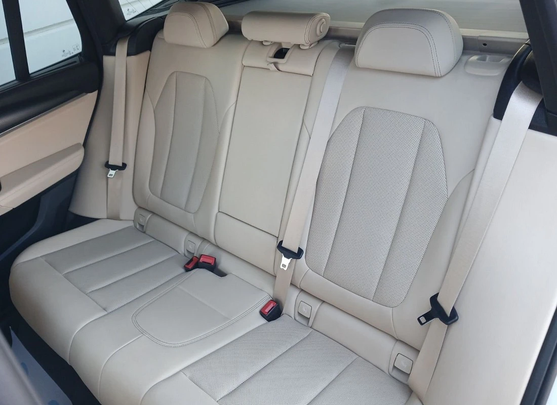 BMW X3 2.0d 190 cv X-DRIVE 4x4 AUTO Eco -PACK M + TECHO BMW X3 2.0d 190 cv X-DRIVE 4x4 AUTO Eco -PACK M + TECHO