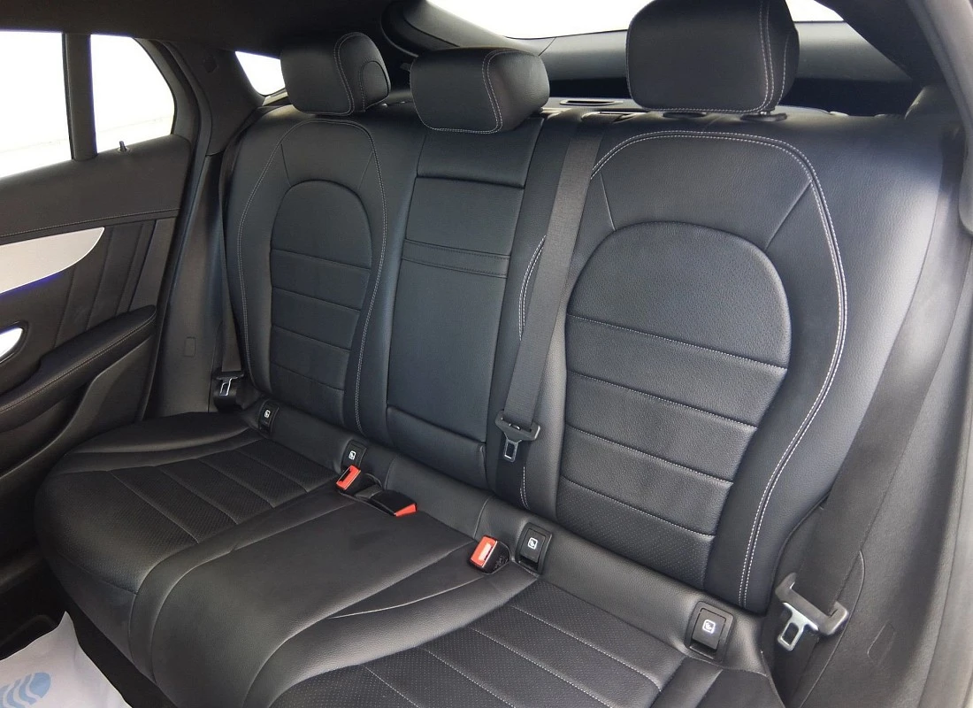 MERCEDES GLC COUPE 300de 306 cv 4MATIC 4x4 AUTO -Pack AMG + Pack NIGHT + Techo ( Diesel-Híbrido) 0etiqueta MERCEDES GLC COUPE 300de 306 cv 4MATIC 4x4 AUTO -Pack AMG + Pack NIGHT + Techo ( Diesel-Híbrido) 0etiqueta